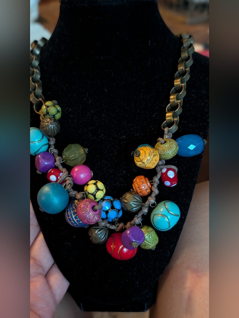 Colorful Beaded Statement Necklace - Multicolor - Picture 4 of 9